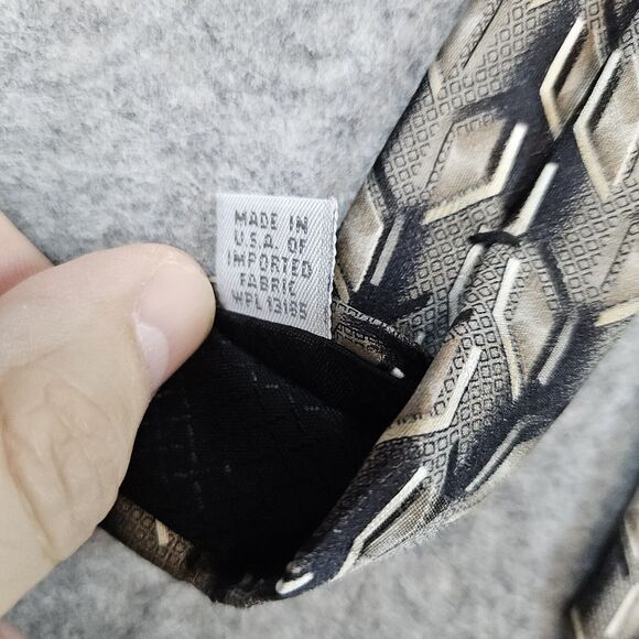 Pierre Cardin Necktie Geometric Black‎ & Beige All Silk Made In USA 4"x59" - Picture 4 of 9